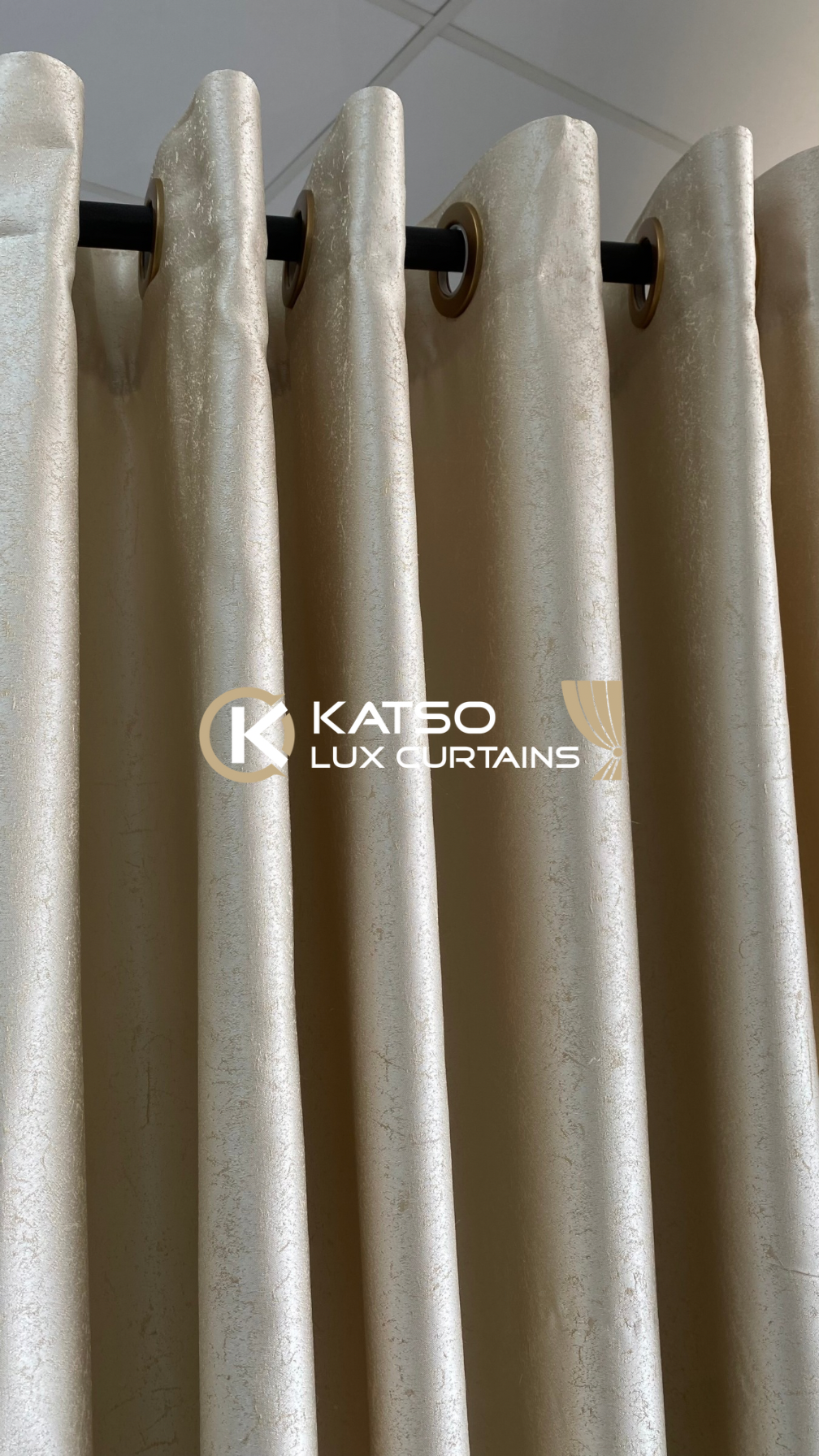 Front Curtain - Lerato