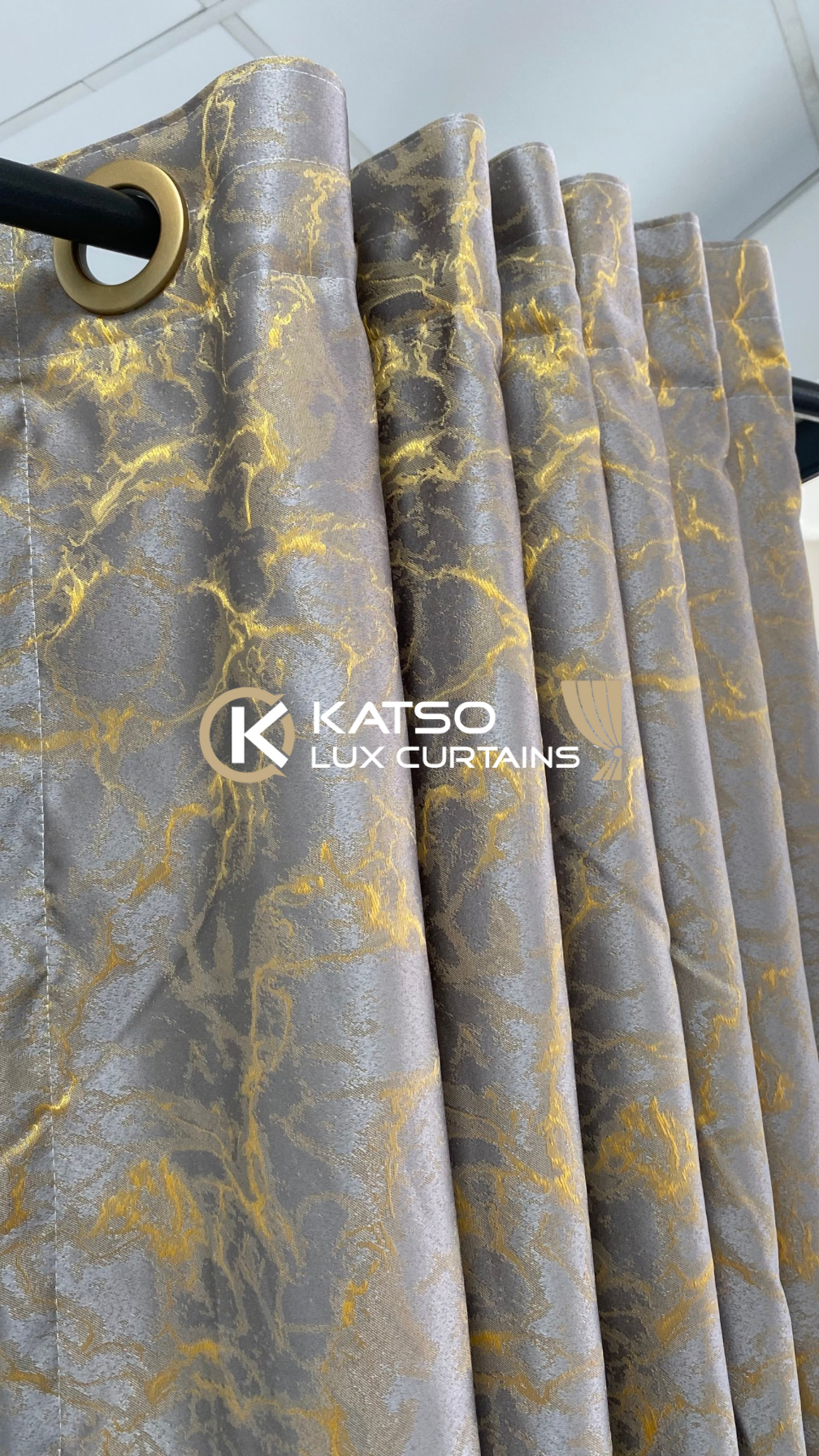 Front Curtain - Kim