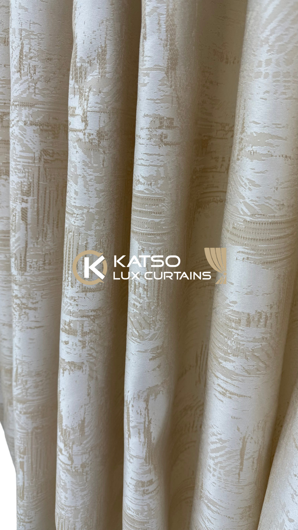 Front Curtain - Omar