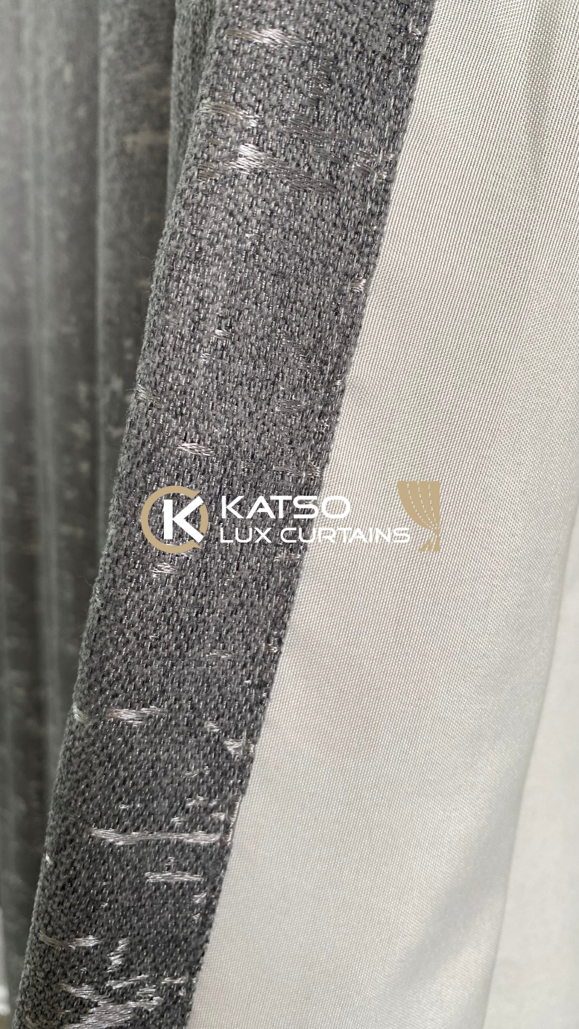 Front Curtain - Zenon