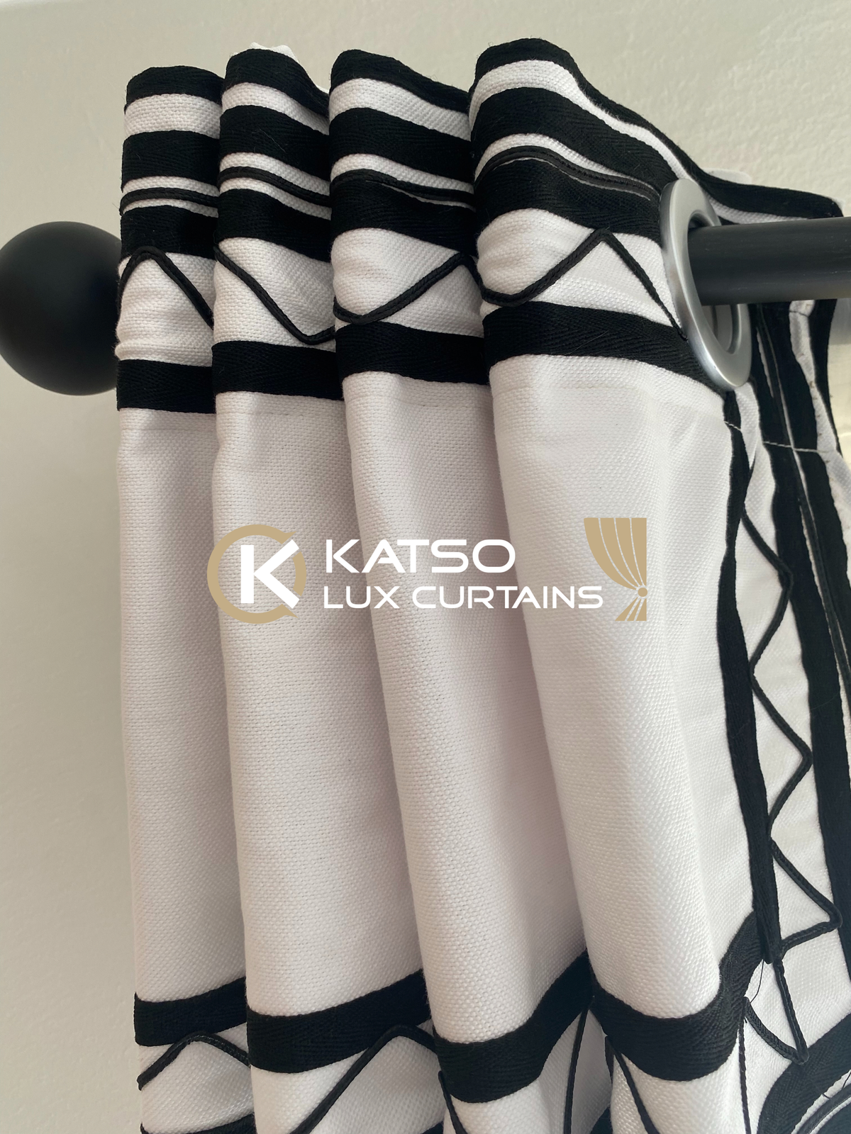 Noxolo Made-to-Measure Curtain | Eyelet, Taped or Wave